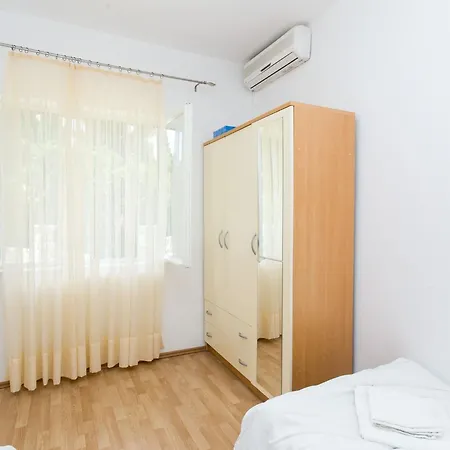 Apartmán Garden - One-bedroom With Terrace 2 Adults