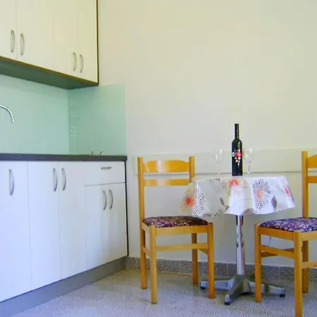 Garden - One-bedroom With Terrace 2 Adults Apartmán *