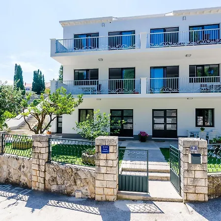 Garden - One-bedroom With Terrace 2 Adults * Cavtat