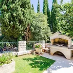Garden - One-bedroom With Terrace 2 Adults Appartamento